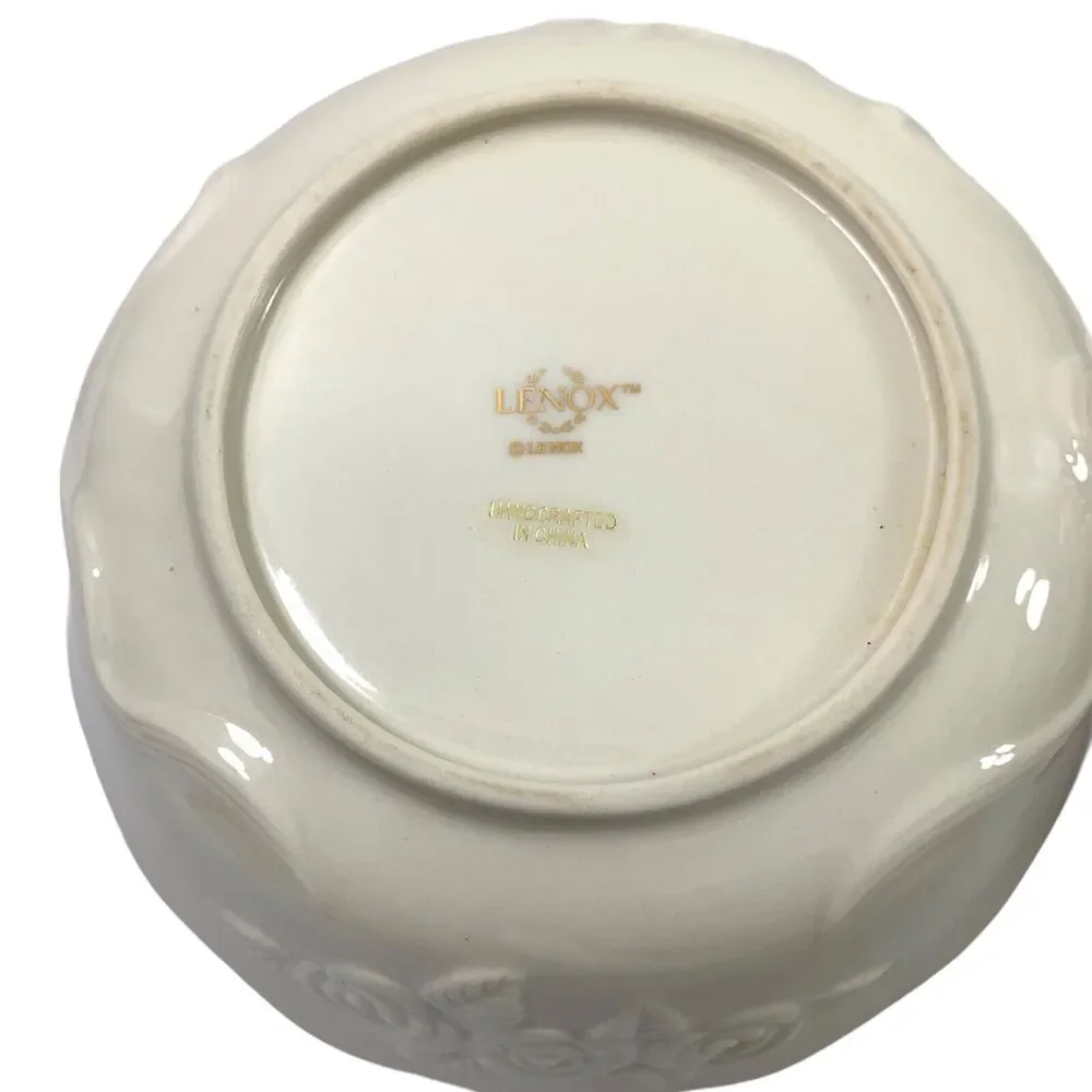2 Lenox Bowls Ivory Embossed Rose Floral Scalloped Edge Handcraft‎ Goldtone Trim